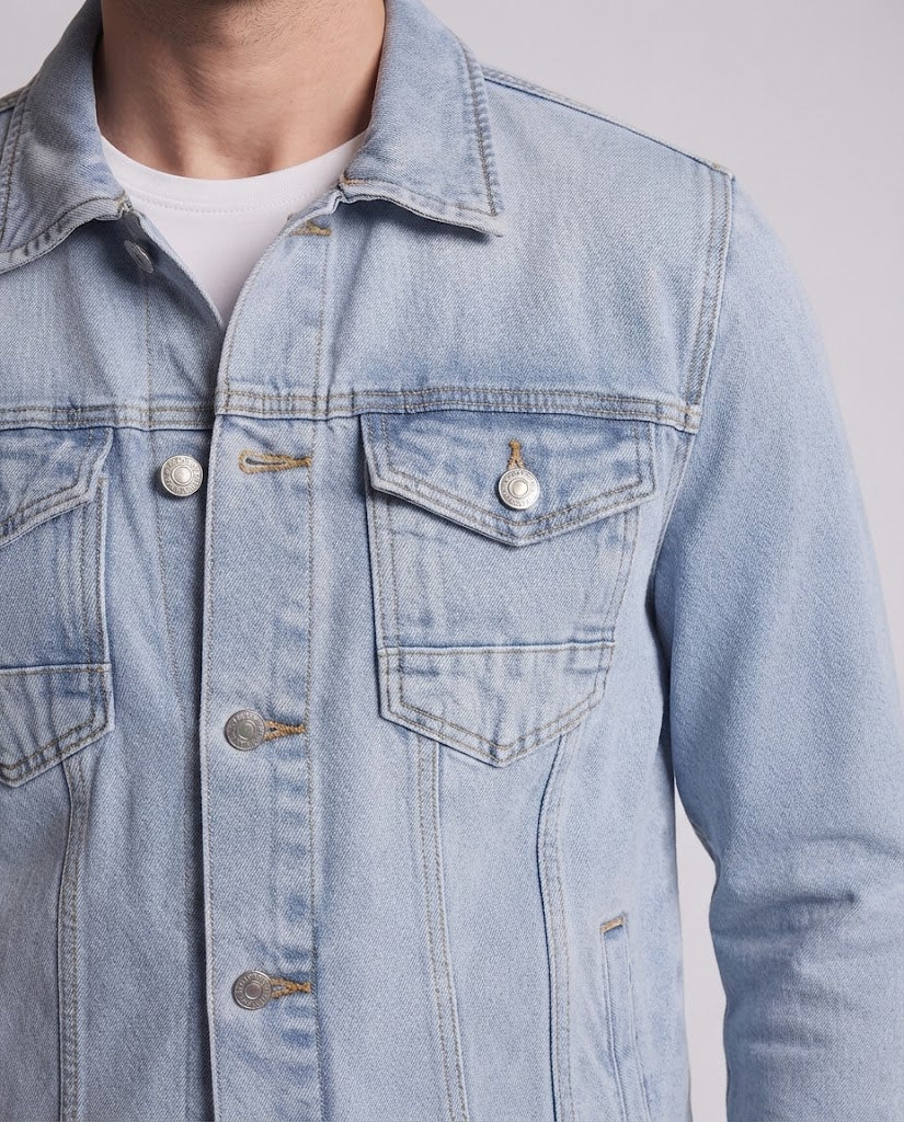 Men's vintage-inspired denim jacket in regular fit with chest pockets and contrast stitching Fashion Glam