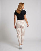 Women's High-Waisted Cropped Pants with Vertical Stripes and Straight Leg Fashion Glam