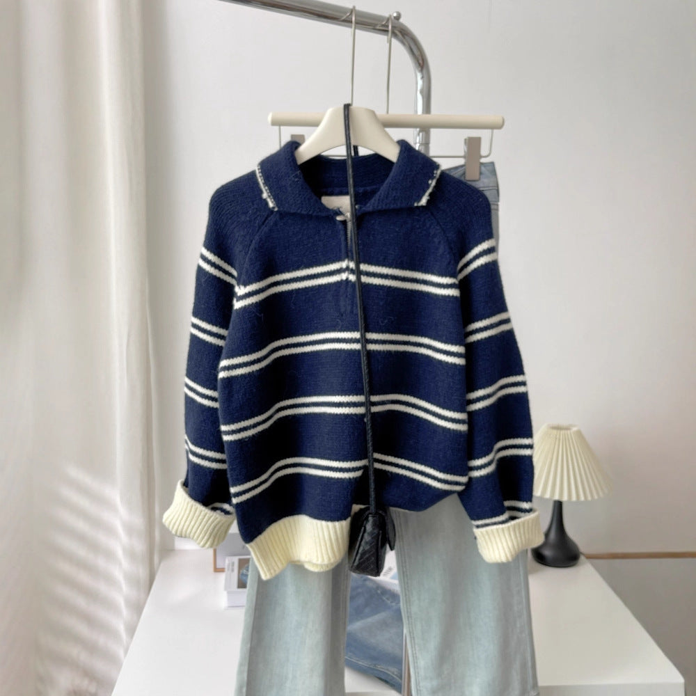 Women's knitted pullover with stripes and zipper