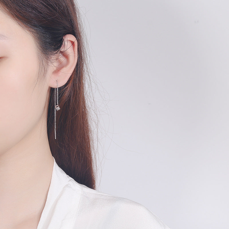 Women's earrings with elegant square pendant and shimmering zirconia Fashion Glam