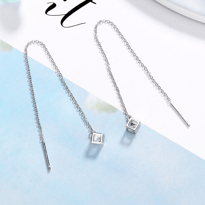 Women's earrings with elegant square pendant and shimmering zirconia Fashion Glam