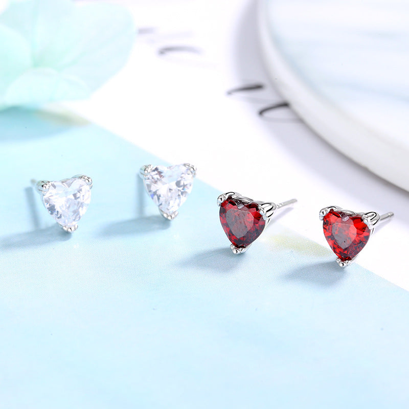 Women's earrings with sparkling heart accents made of high-quality stainless steel Fashion Glam