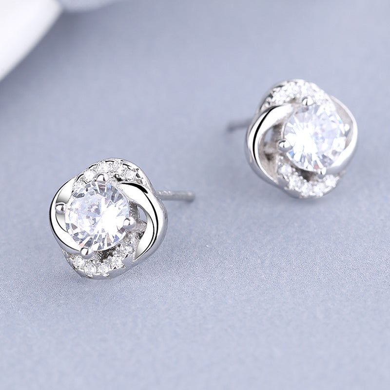 Women's earrings with sparkling cubic zirconia and elegant cable design Fashion Glam