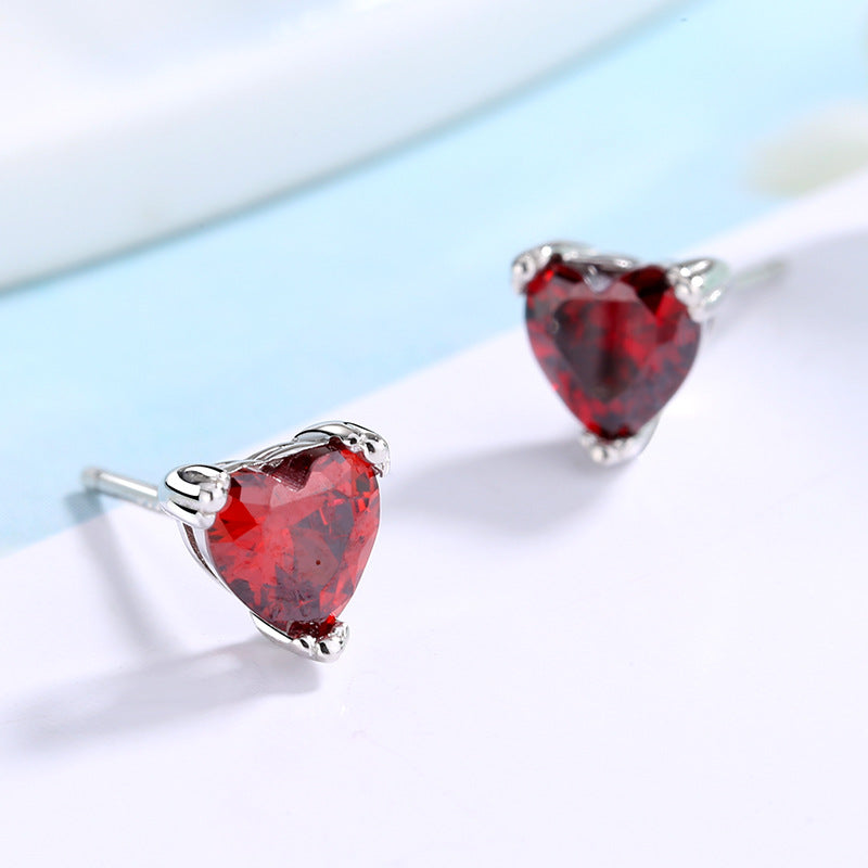 Women's earrings with sparkling heart accents made of high-quality stainless steel Fashion Glam