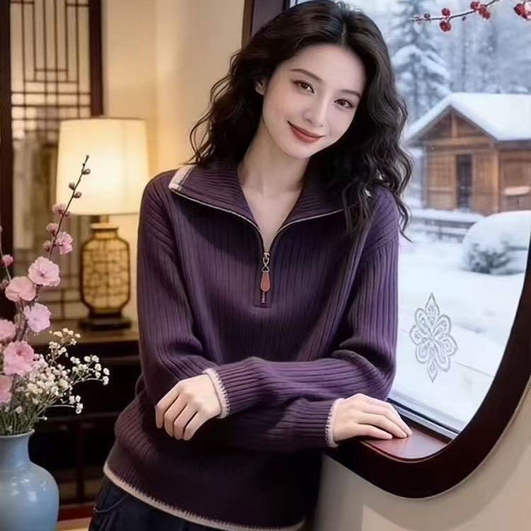 Trendy knitted sweater with stand-up collar