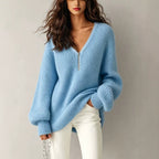 Loose knit sweater with V-neck and zipper