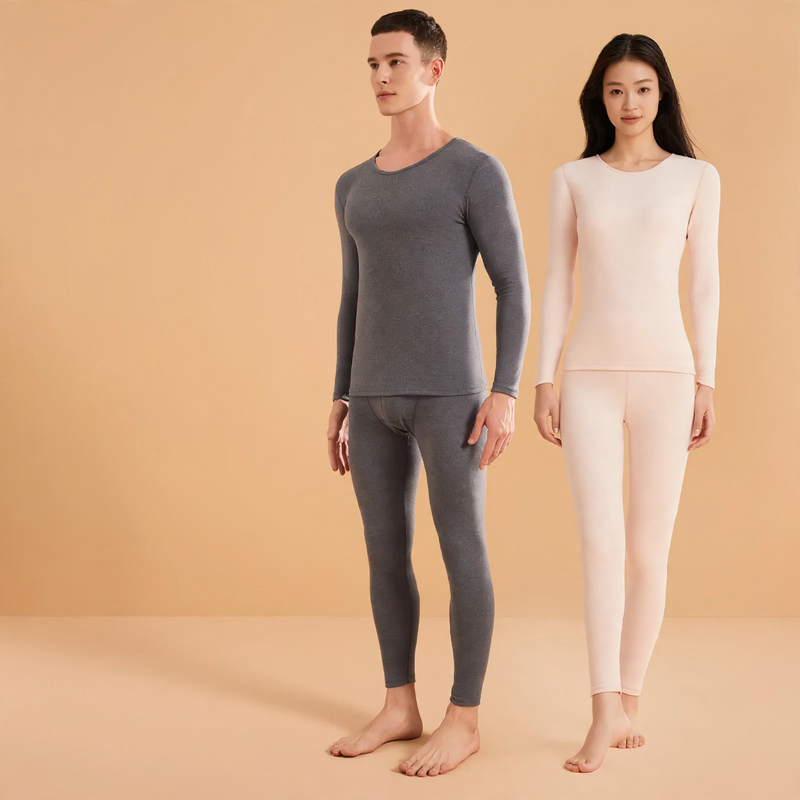 Warm underwear set with round neckline