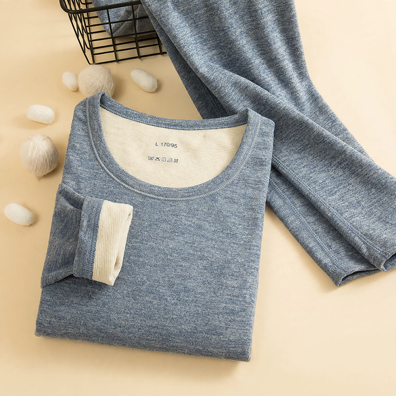 Warm underwear set made of wool and silk