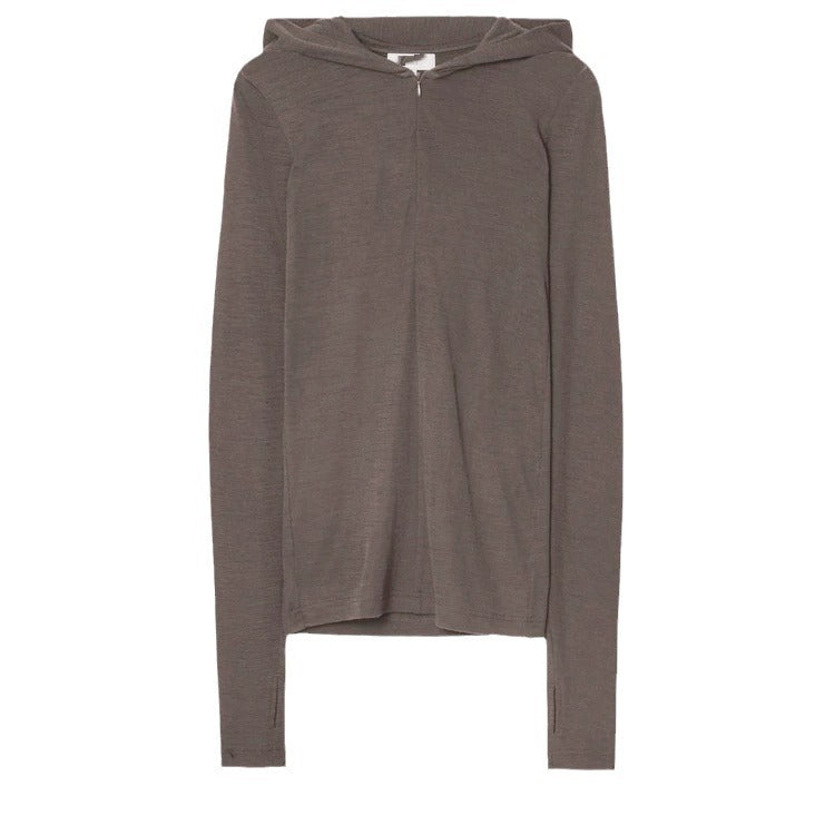 Hooded sweater with zipper