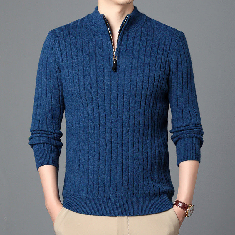 Men's knit sweater with cable pattern and zipper