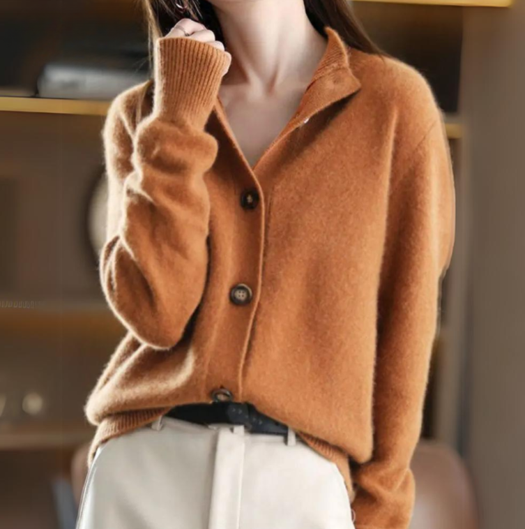 ELLA – ELEGANT BUTTON-UP CARDIGAN
