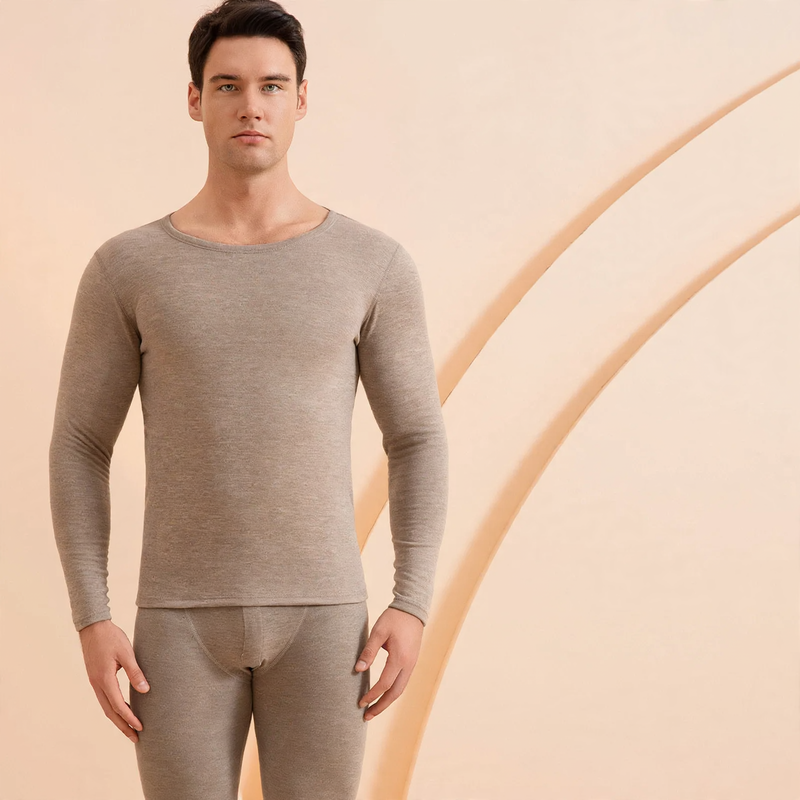Warm thermal underwear set with round neckline