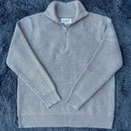 Stylish knitted sweater with zipper