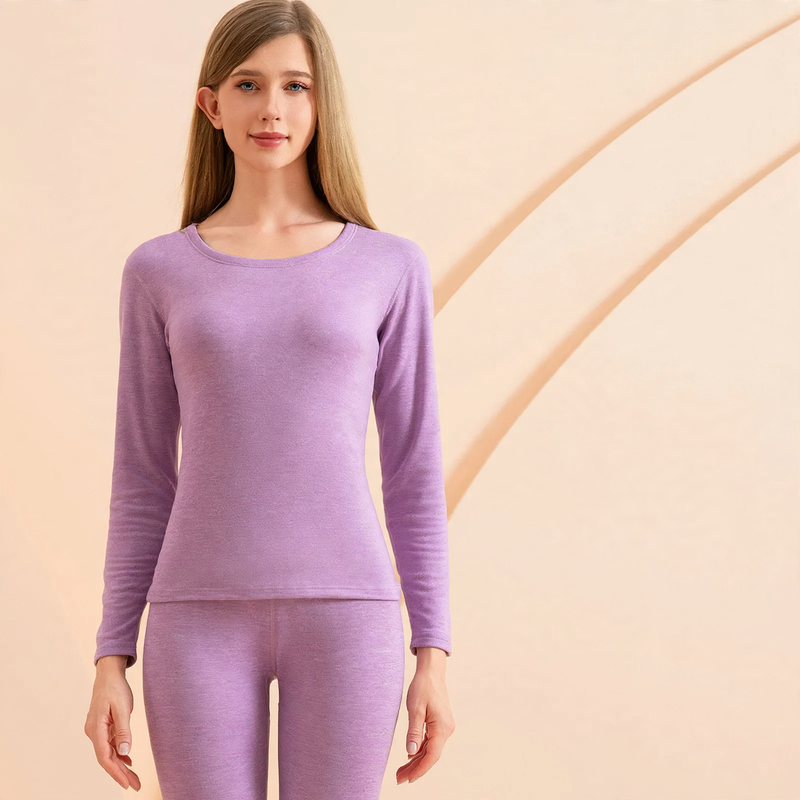 Warm thermal underwear set with round neckline