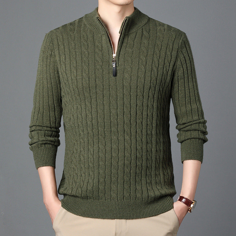 Men's knit sweater with cable pattern and zipper