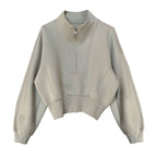 Sporty top with zipper