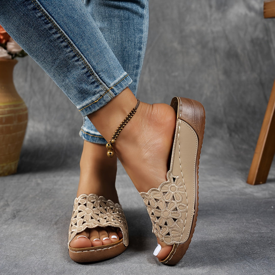 Bailey | Stylish and Comfy Sandals