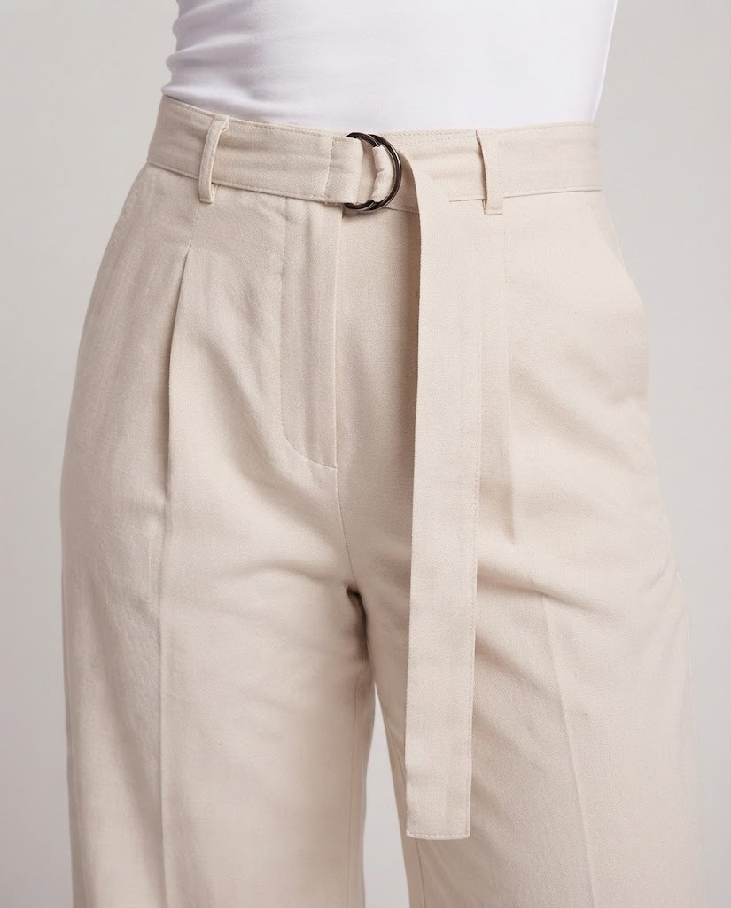 Women's High-waisted Wide Chino Pants with Pleats and Fabric Belt Fashion Glam