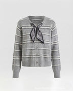 Women's short cardigan made of fine knit with a fine ribbed pattern and paisley bow Fashion Glam