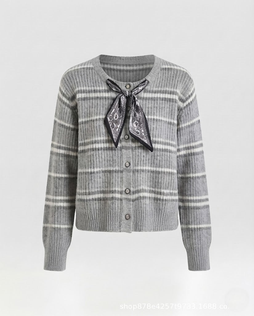 Women's short cardigan made of fine knit with a fine ribbed pattern and paisley bow Fashion Glam