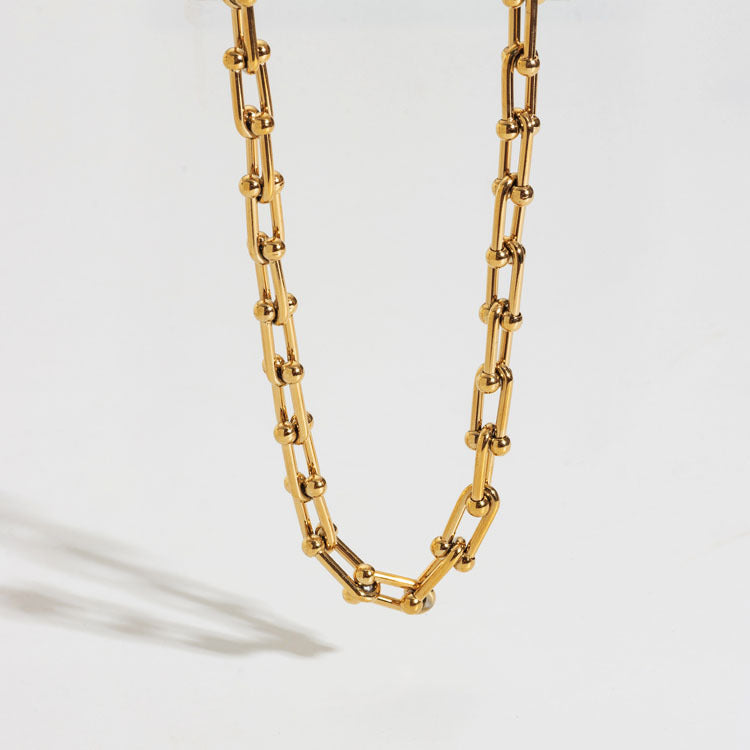 Fashion Glam | Horseshoe Necklace U Shaped Clasp Thick Chain