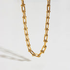 Fashion Glam | Horseshoe Necklace U Shaped Clasp Thick Chain