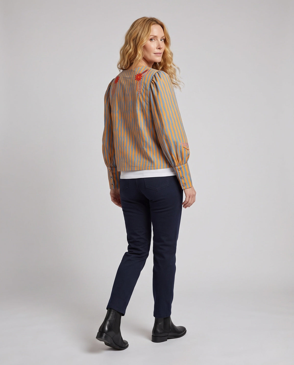 Product 11003151057242 - back_view