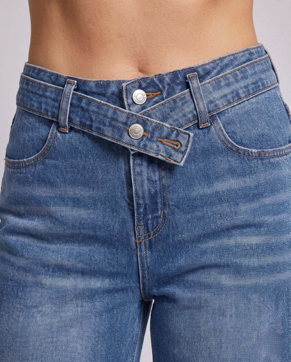Product 11003153744218 - close_up_detail
