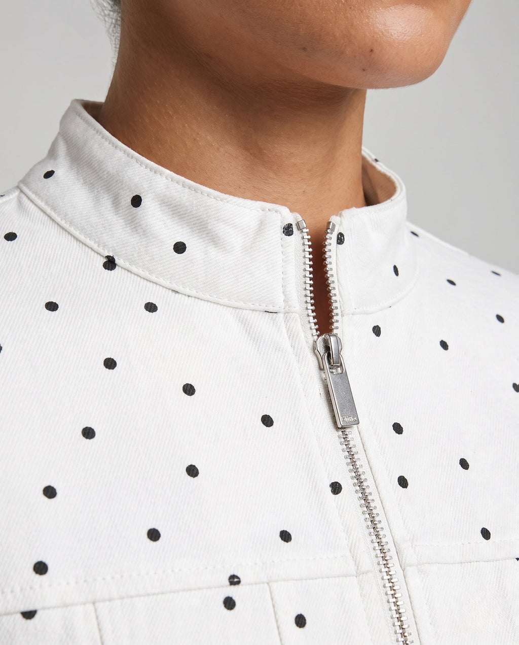 Product 11003944010074 - close_up_detail