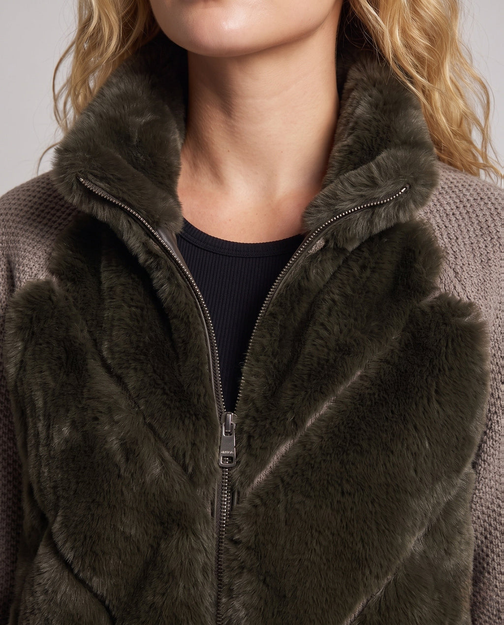 Product 11003947352410 - close_up_detail