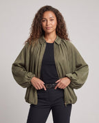 Product 11006397481306 - upper_body