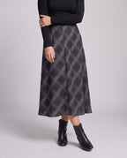 Product 11005621993818 - lower_body