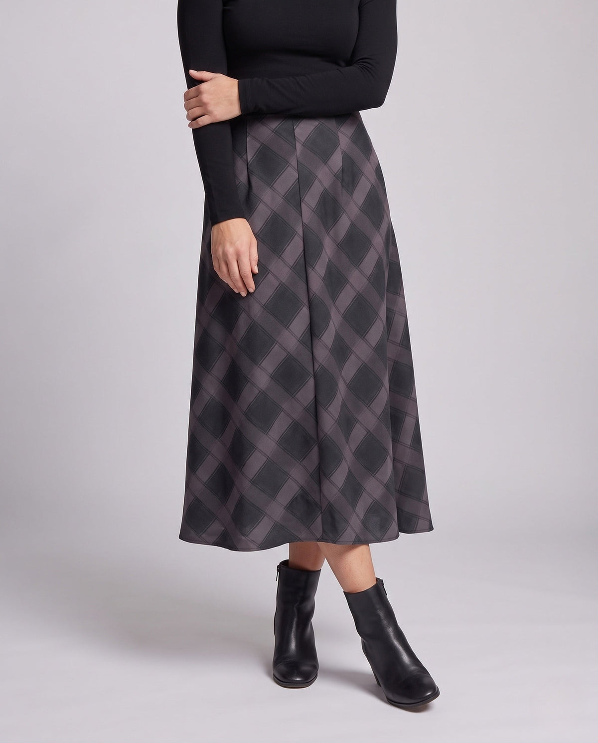Product 11005621993818 - lower_body