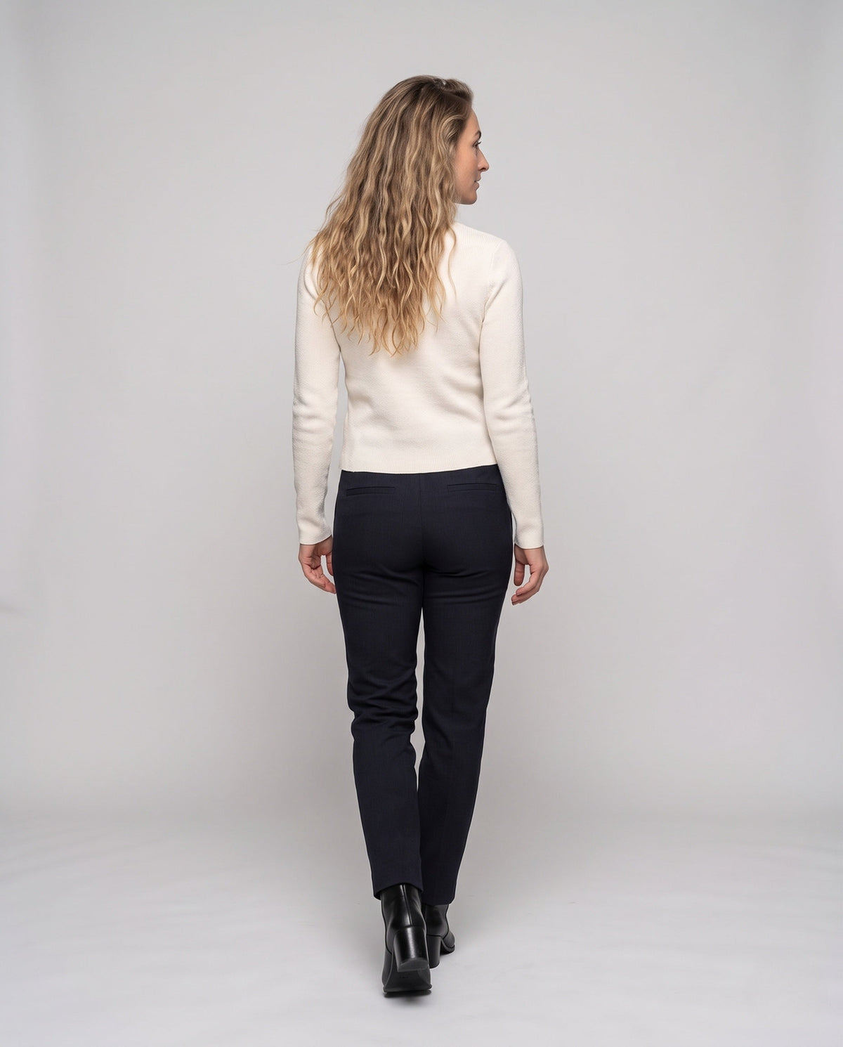 Product 11005625074010 - back_view