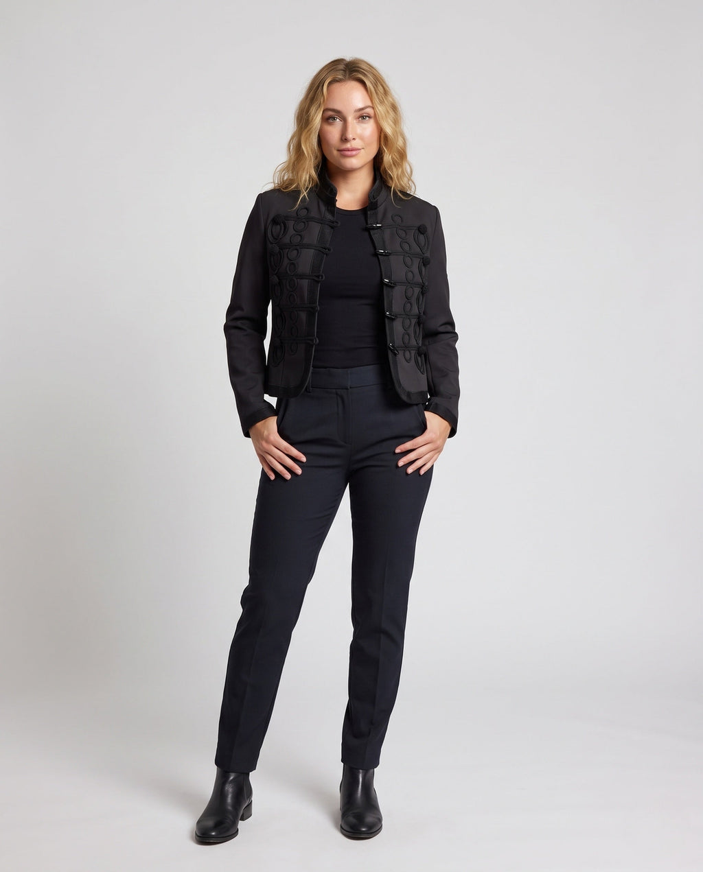 Product 11005627236698 - full_body_front