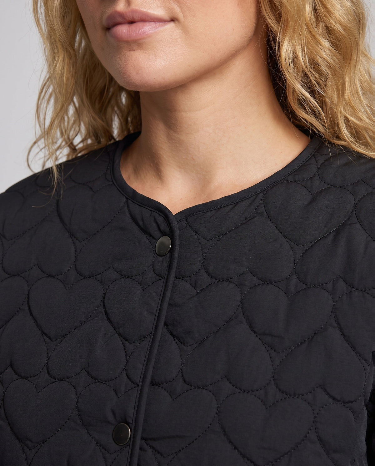 Product 11005630677338 - close_up_detail