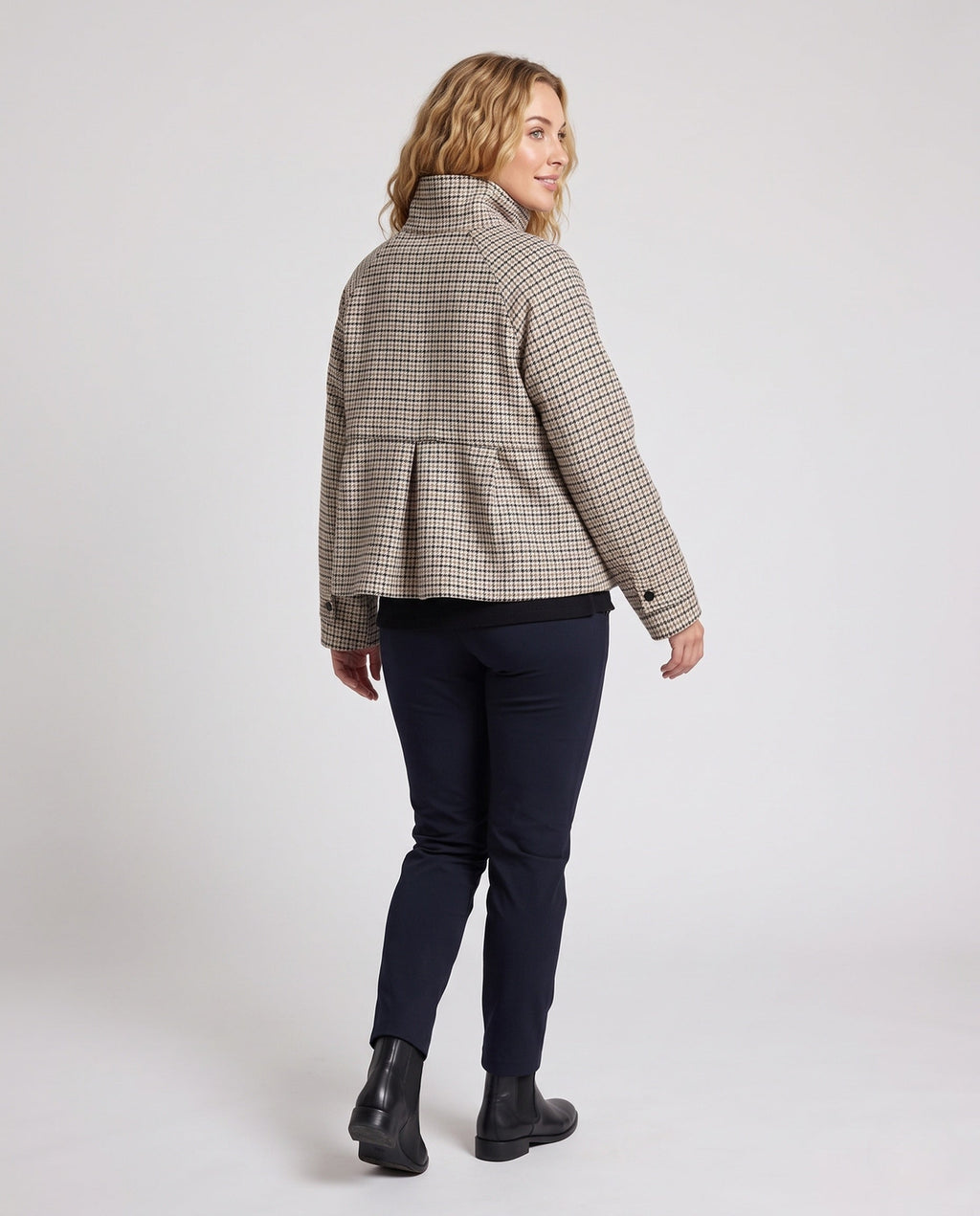 Product 11005639164250 - back_view