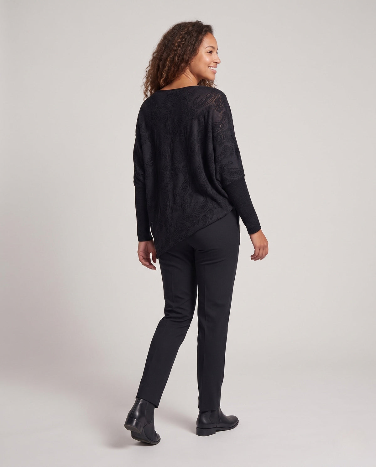 Product 11006422843738 - back_view
