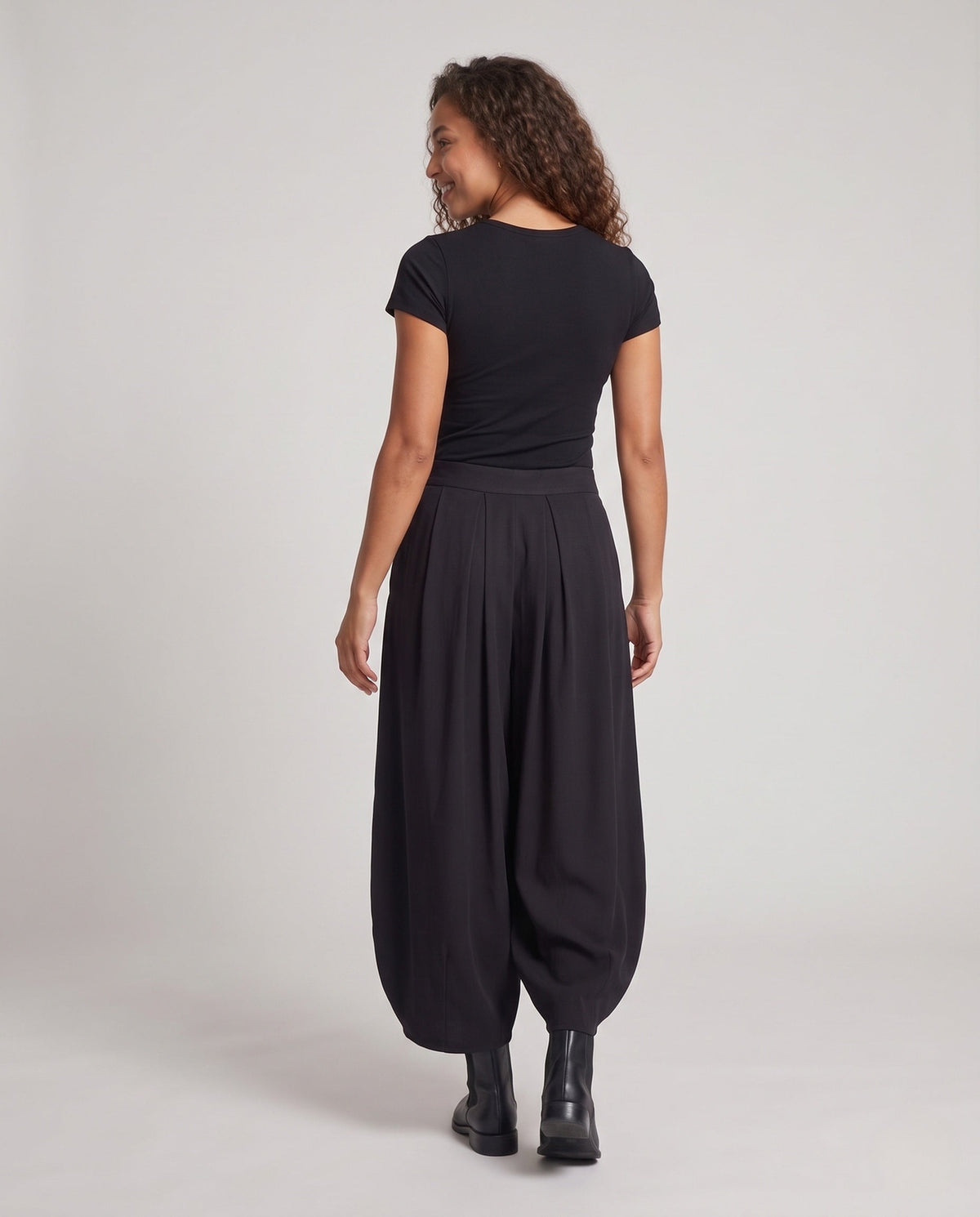 Product 11006427857242 - back_view