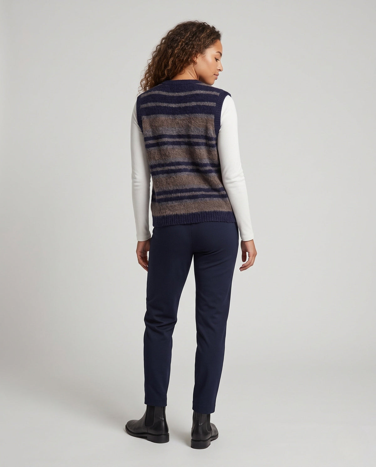 Product 11006429561178 - back_view
