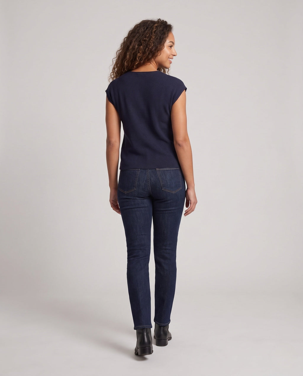 Product 11006437359962 - back_view