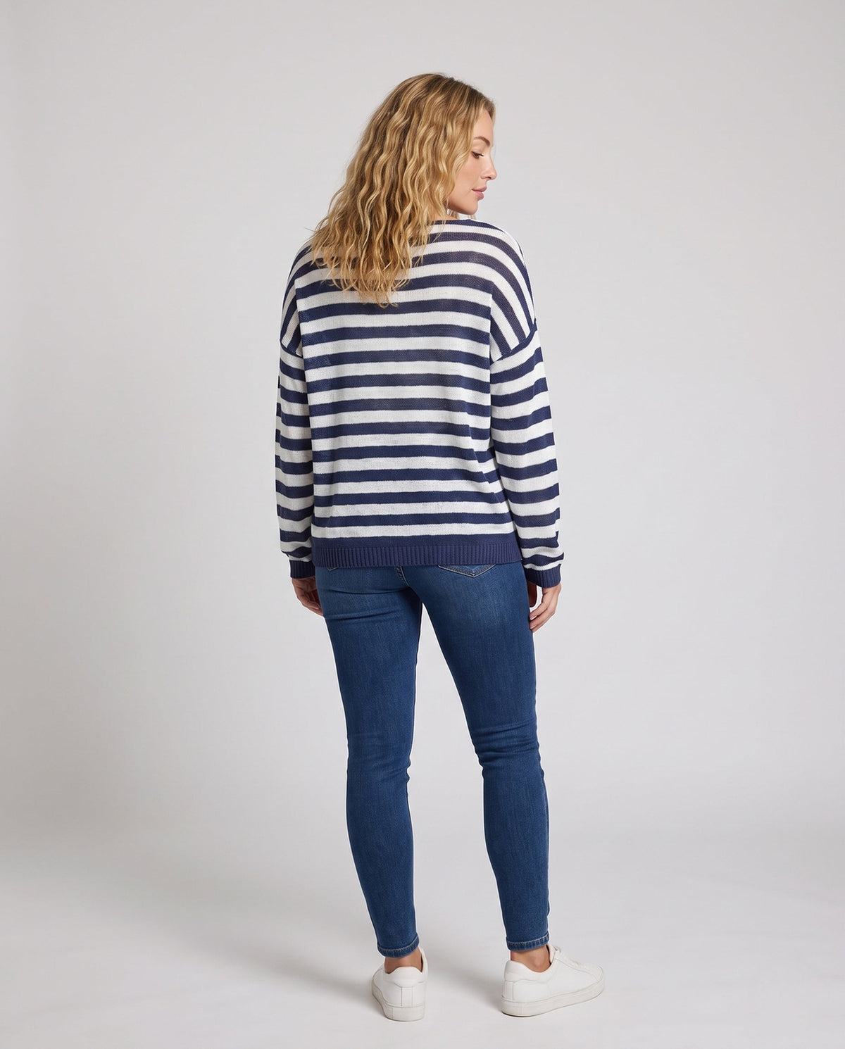 Product 11007395561818 - back_view