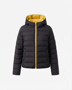 Women nan minimalist short thermo quilted jacket with ergonomic hood, tailored seam design and windproof outer shell