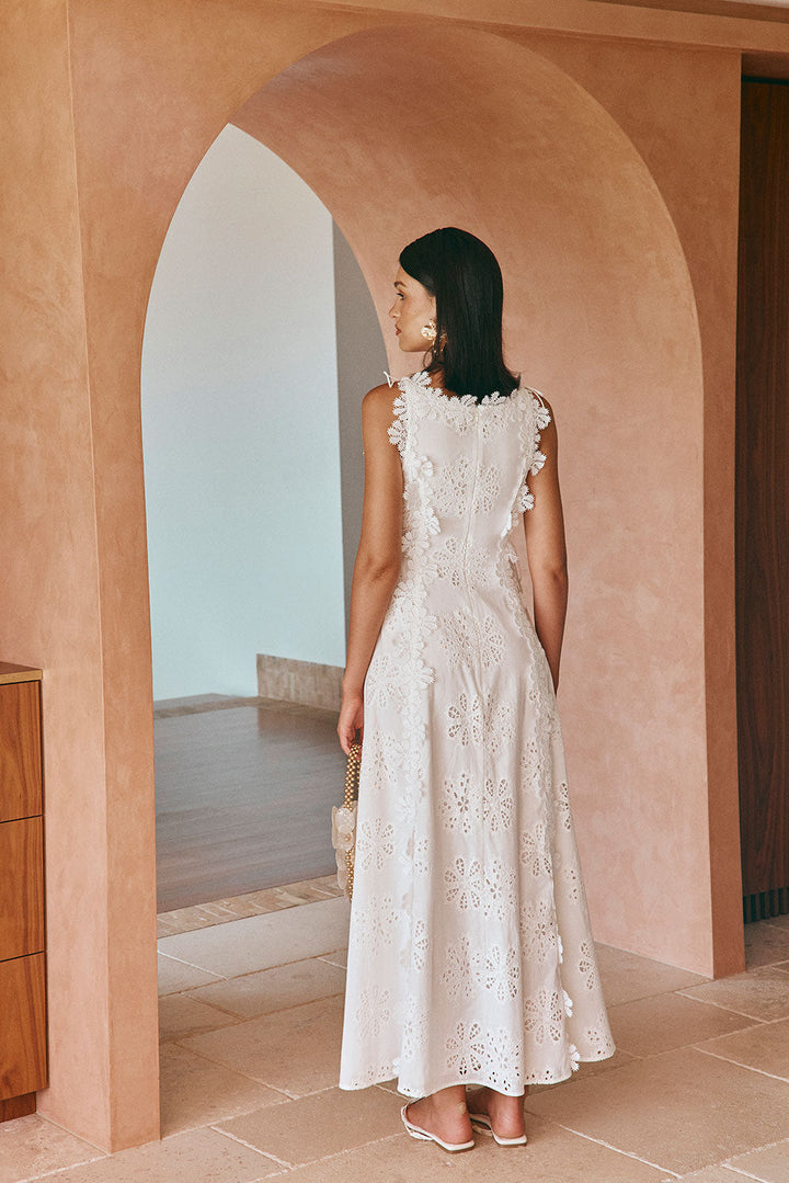 ELARA – BLOOMING GRACE MAXI DRESS