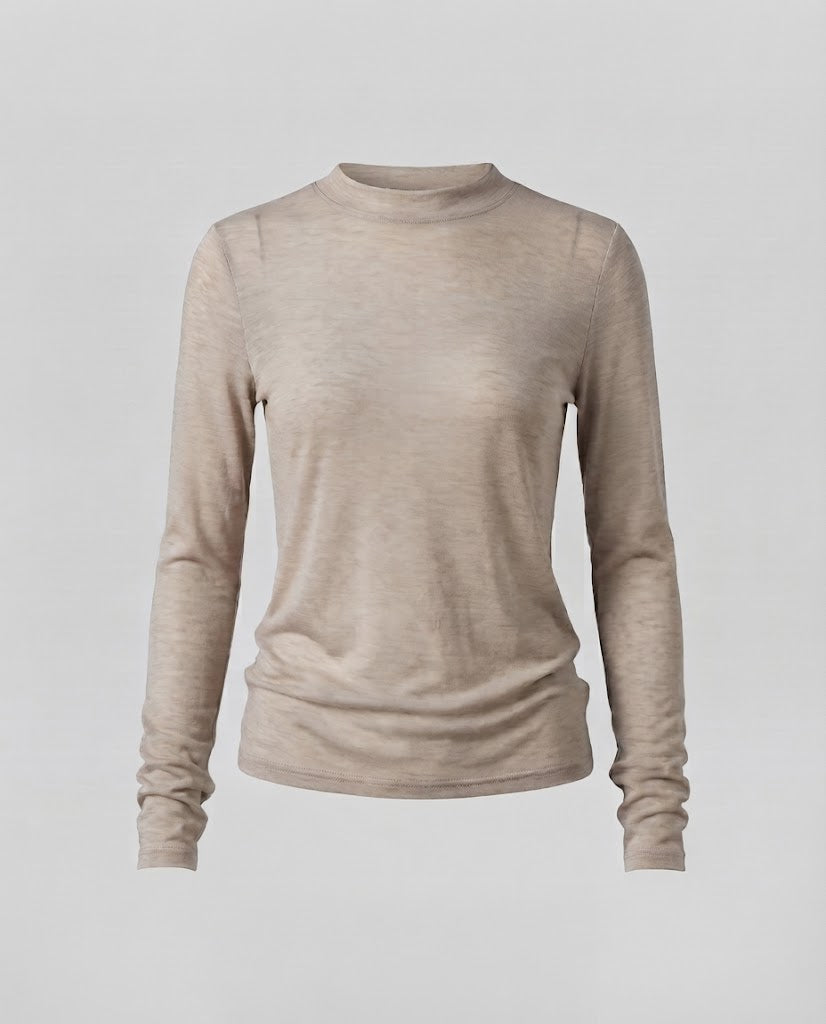Women's finely knitted long sleeve shirt with round neck and slim fit Fashion Glam