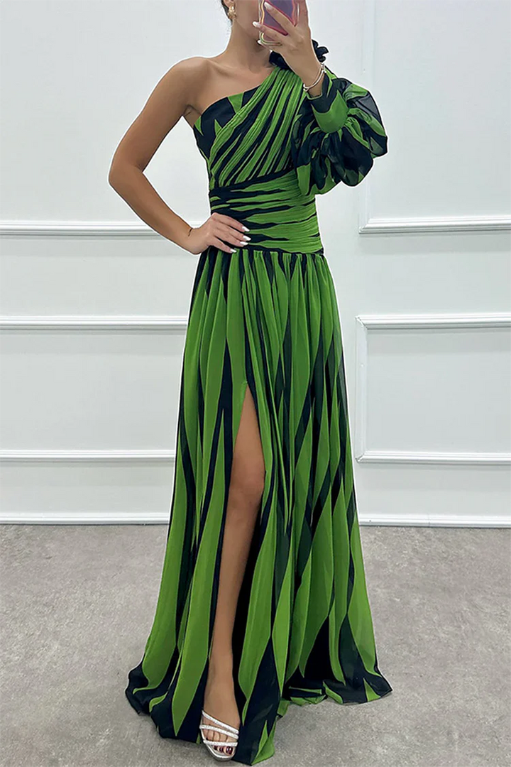 Stella - Elegant Striped One-Shoulder Maxi Dress