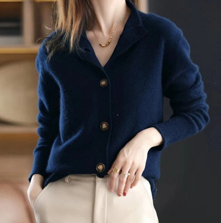 ELLA – ELEGANT BUTTON-UP CARDIGAN