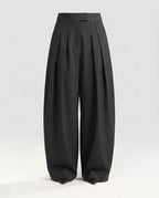 Women's Wide Cut, Pleated High Waist Suit Trousers Made of Wool Blend Fashion Glam