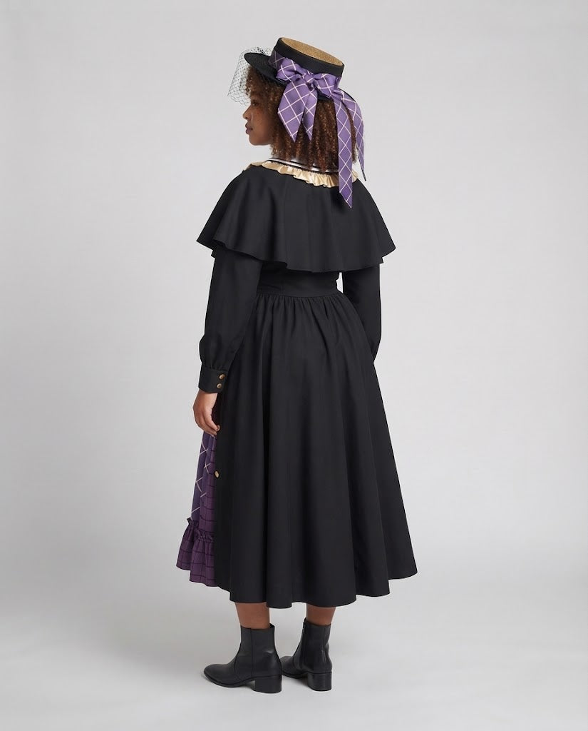 Women's costume dress with historically inspired elements and elegant accessories Fashion Glam