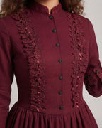 Women Elegant Historical Dress with Detailed Floral Embroidery Fashion Glam